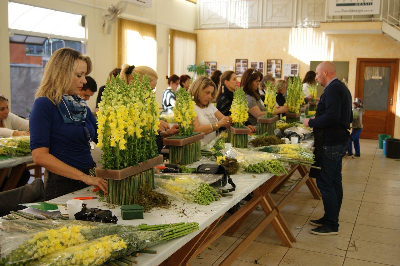 Aula_Arranjo_Floral_Coluna_Ana_Rita