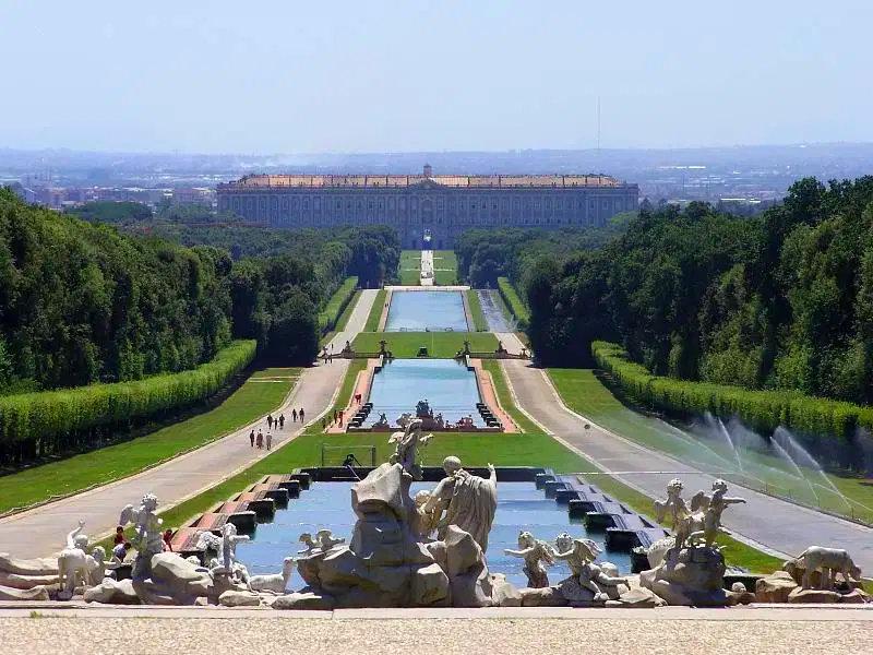 13 Palacio de Caserta Napoles Italia