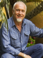 Gilberto Elkis Paisagista Perfil