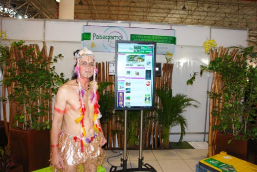 15_Fiaflora_Expogarden_-_Visitas_no_estande14_520x347