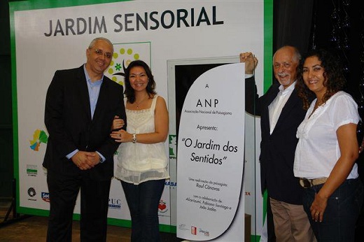 1_jardim_sensorial_equipe_aber